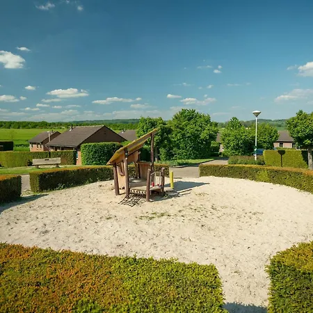 Holiday home South Limburg Near Tripoint *